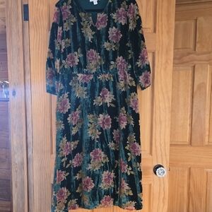 Coldwater Creek Velvet Dress with Floral Pattern LARGE petite